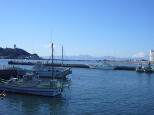 江ノ島と富士山